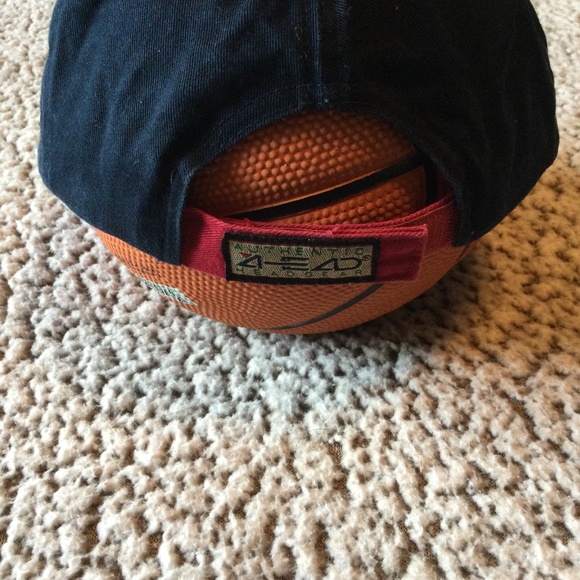 University of Buffalo Hat/Cap - Picture 4 of 7